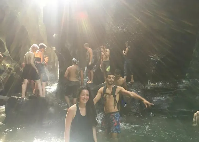 Hostel Bali Backpackers *